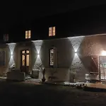 L'orangerie Pau Homestay Idron