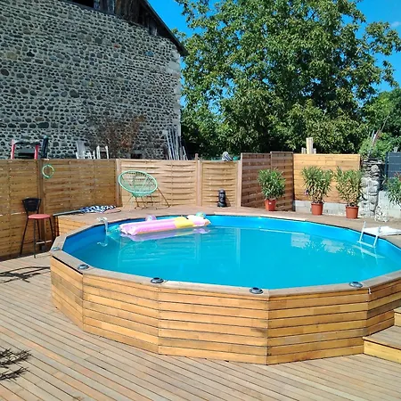 Проживание в семье L'orangerie Pau